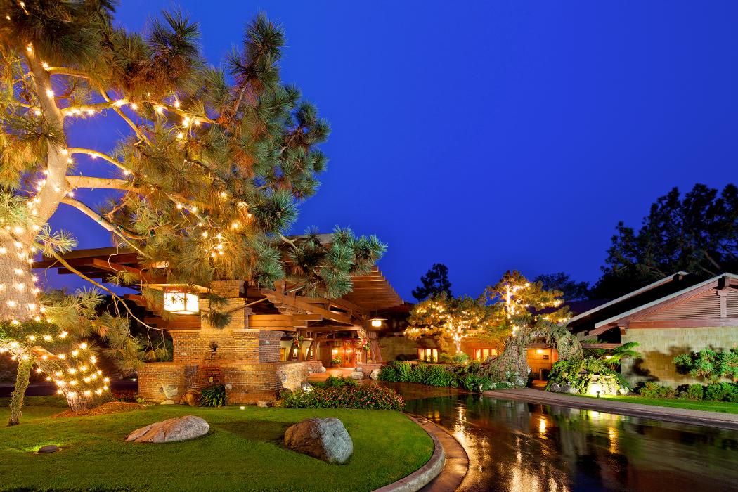 A.R. Valentien Image