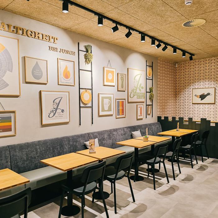 Junge Die Bäckerei., Clayallee in Berlin