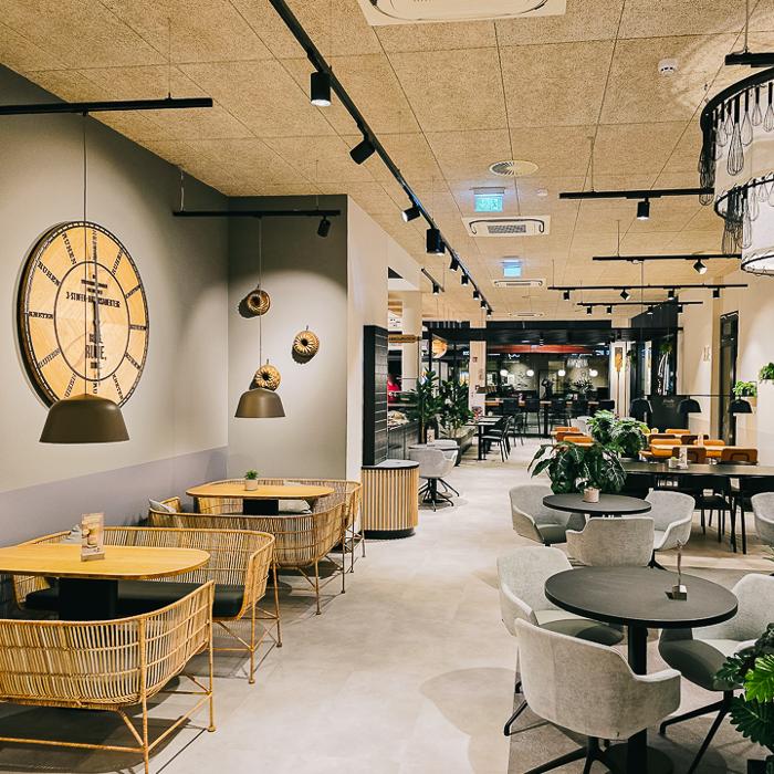 Junge Die Bäckerei., Clayallee in Berlin