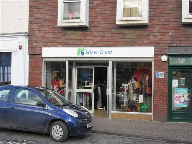 Shaw Trust - Charity shop - Wantage Wantage 01235 760317