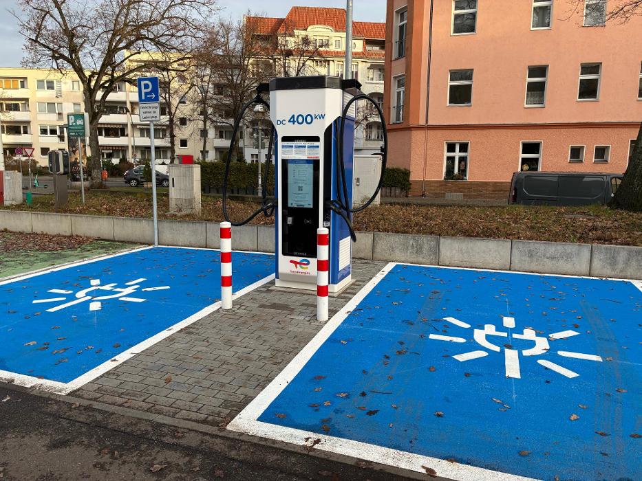 TotalEnergies Charging Station, Fehrbelliner Straße in Berlin