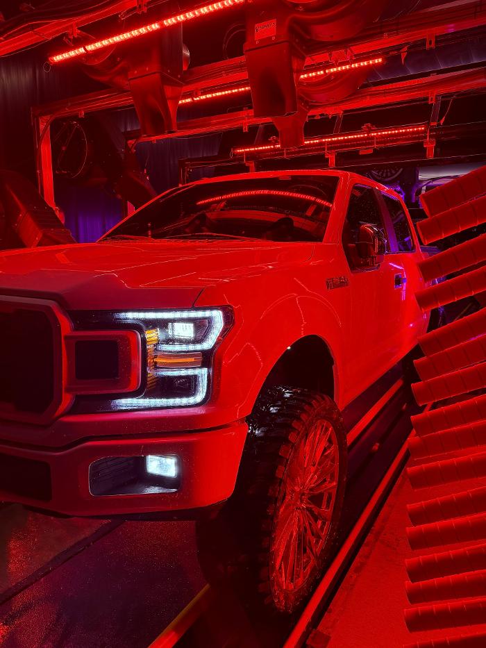 Heroes Car Wash Image