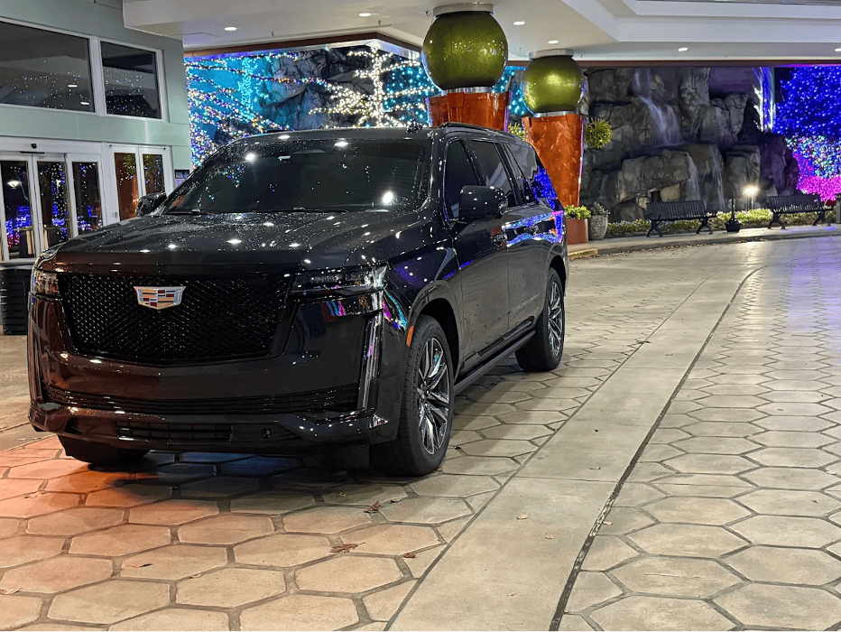 Signature Limo Town Car Airport Service Image