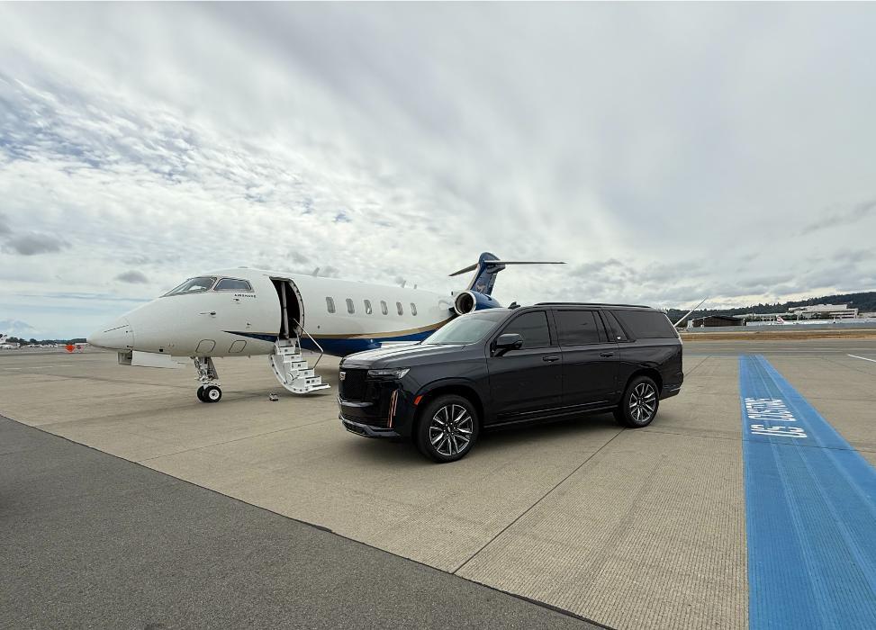 Signature Limo Town Car Airport Service Image