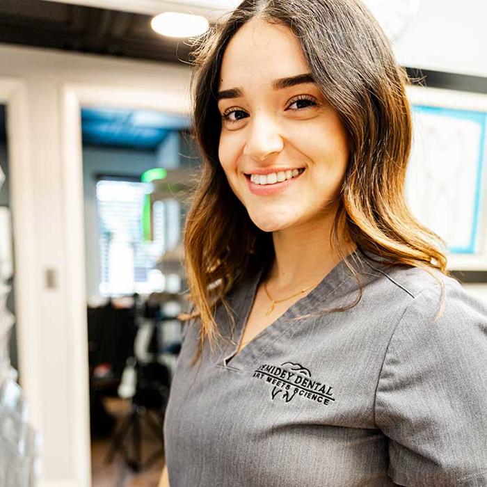 Semidey Dental Image