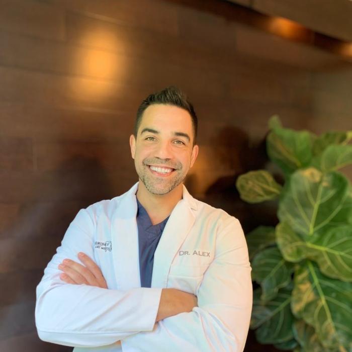 Semidey Dental Image