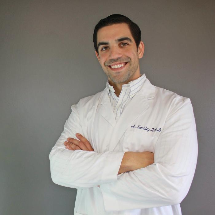 Semidey Dental Image