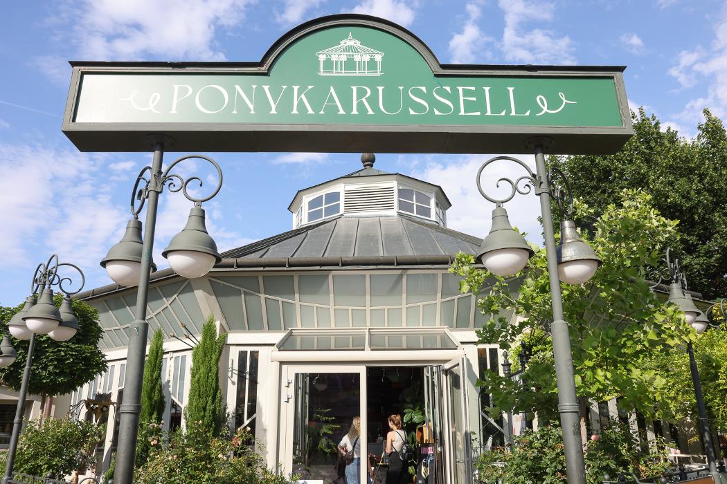 Ponykarussell - Das Café, Karl-Kolarik-Weg in Wien