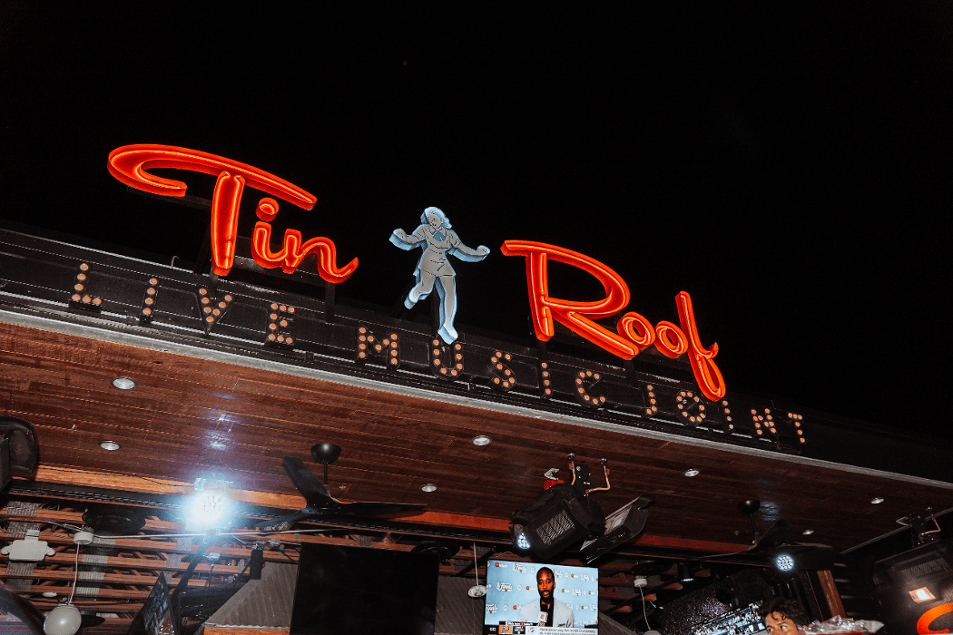 Tin Roof Image