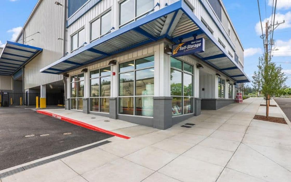 West Coast Self-Storage Halsey Image