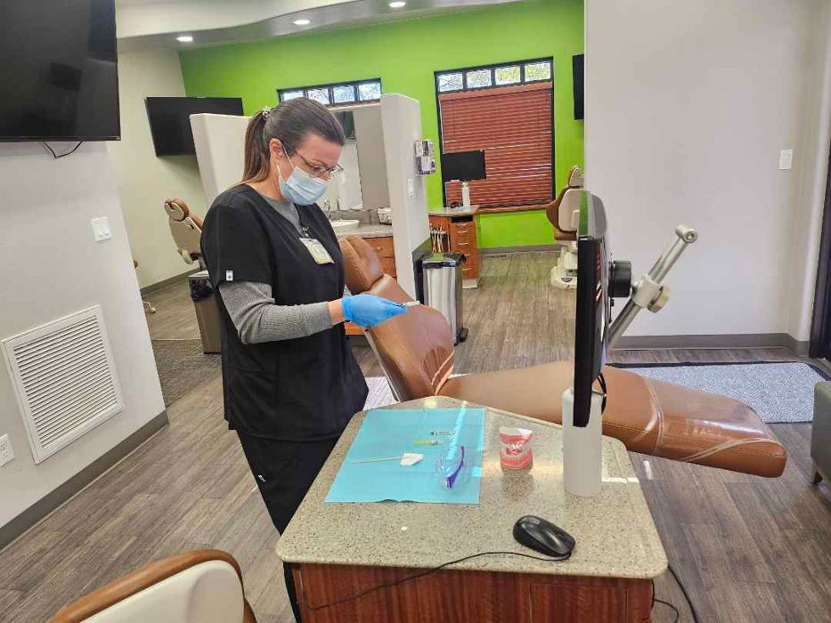 Grand Junction Dental Assistant School Logo