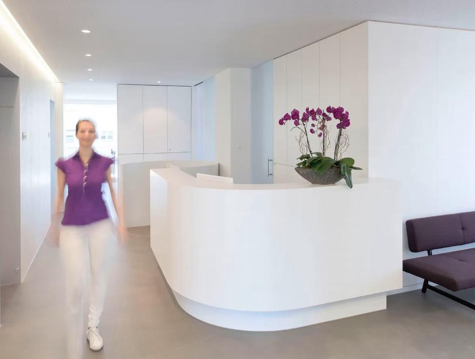 Zahnarztpraxis Nussbaumen AG, Landstrasse in Obersiggenthal