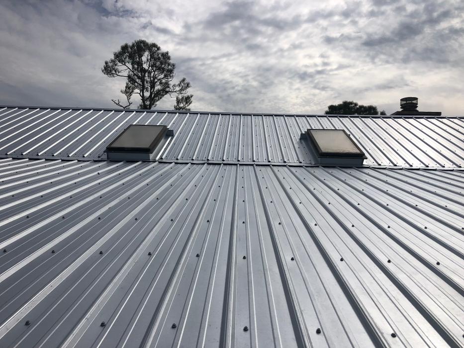 Local Roofing Contractor LLC Image