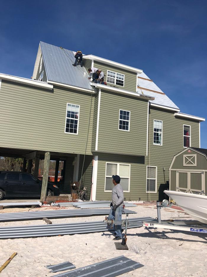 Local Roofing Contractor LLC Image