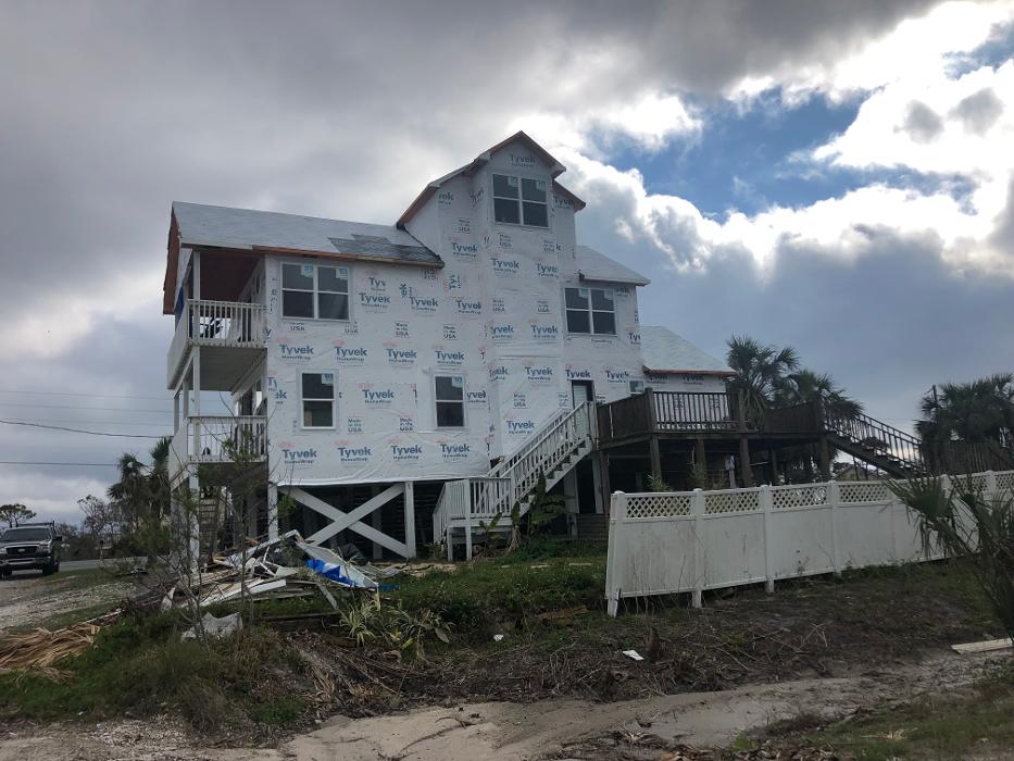 Local Roofing Contractor LLC Image