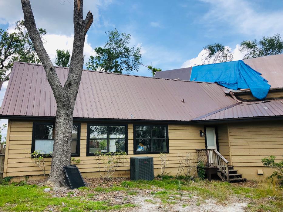 Local Roofing Contractor LLC Image