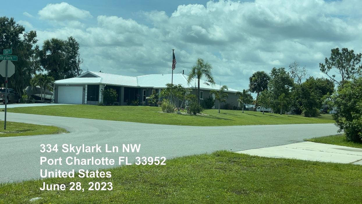 Local Roofing Contractor LLC Image