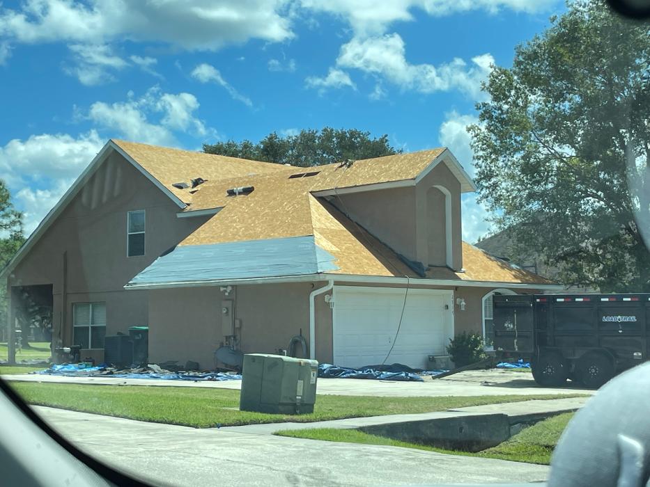 Local Roofing Contractor LLC Image