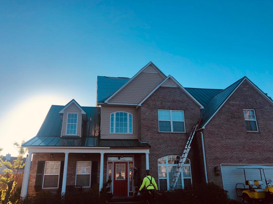 Local Roofing Contractor LLC Image