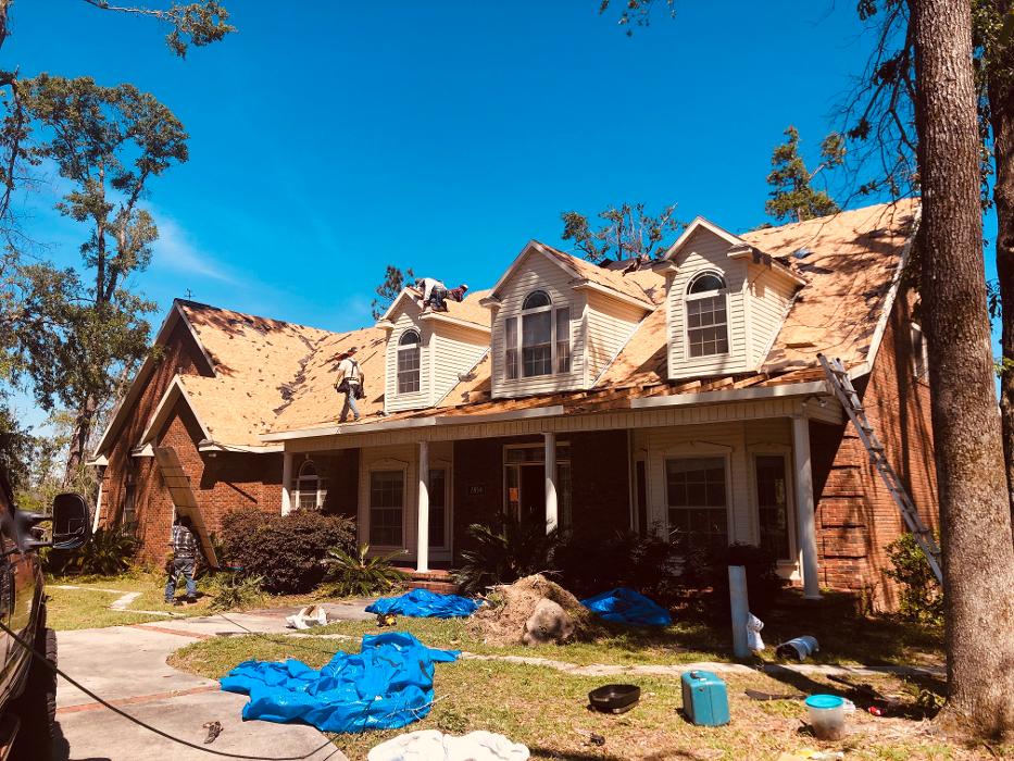 Local Roofing Contractor LLC Image