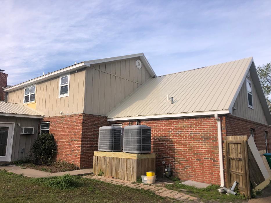 Local Roofing Contractor LLC Image