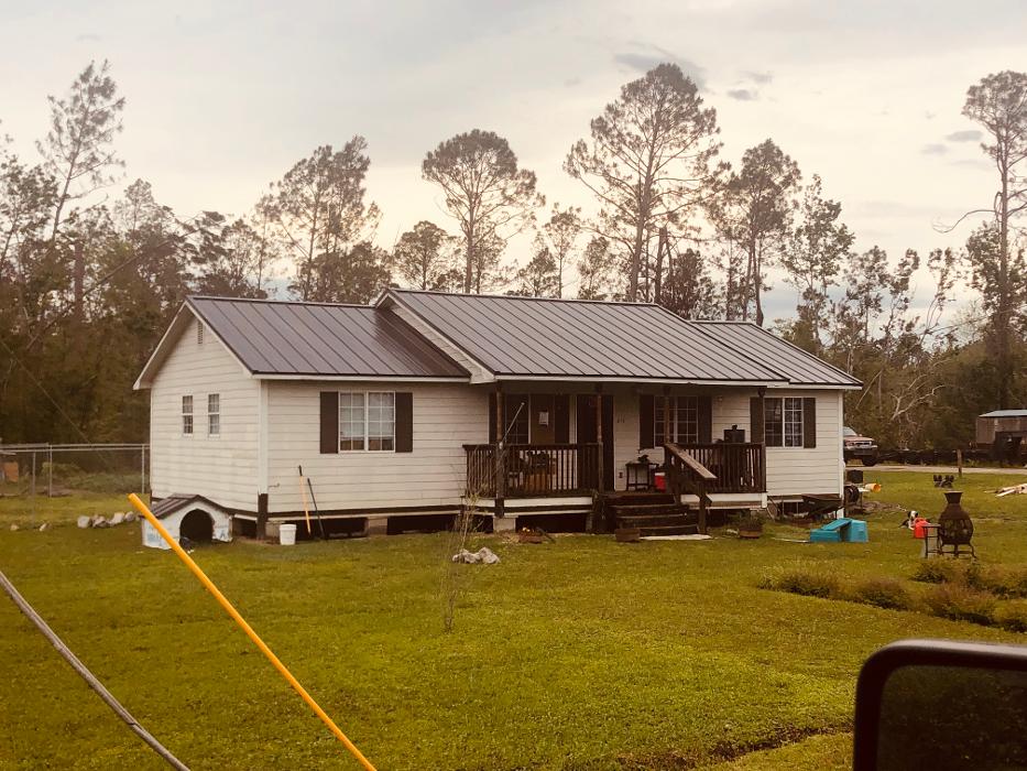 Local Roofing Contractor LLC Image