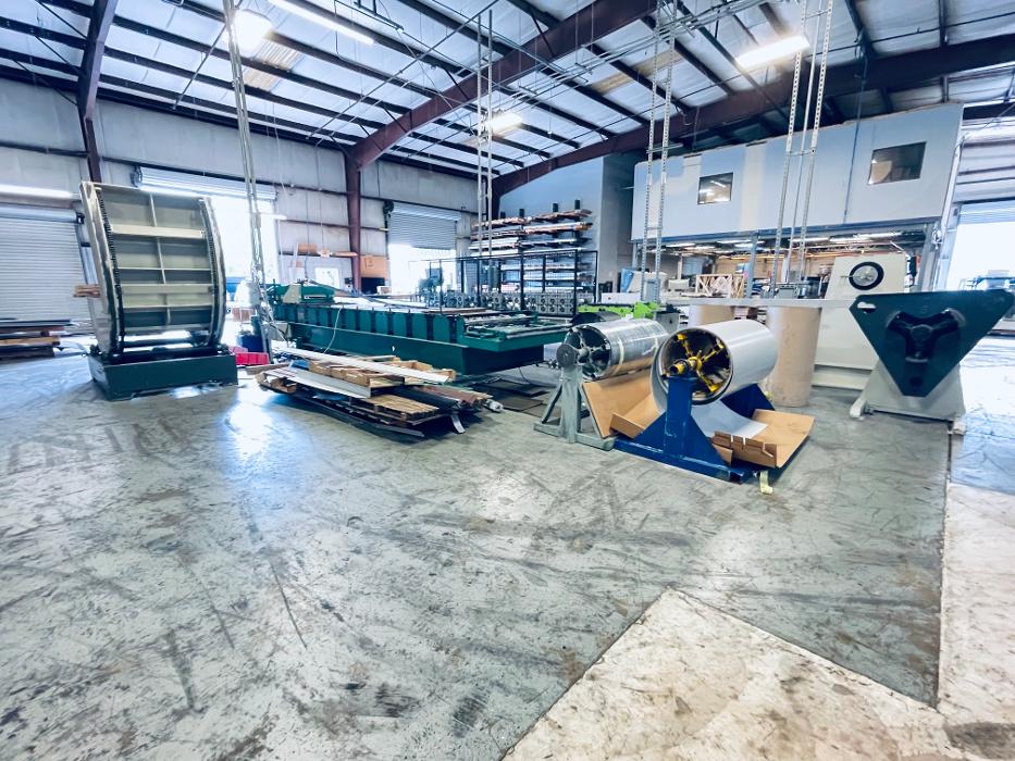 Local Roofing Contractor LLC Image