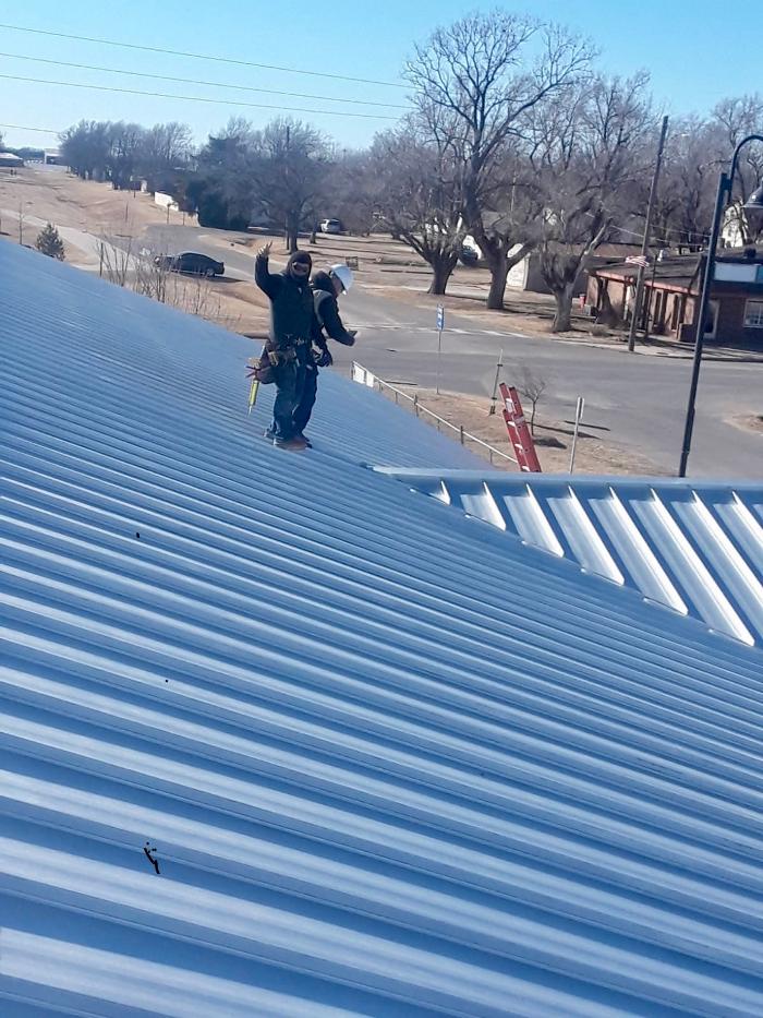 Local Roofing Contractor LLC Image