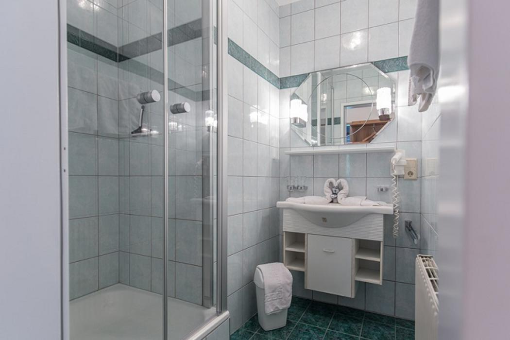 Weine-Edelbrände-Tabak Johann Gumpold in Neustift im Stubaital