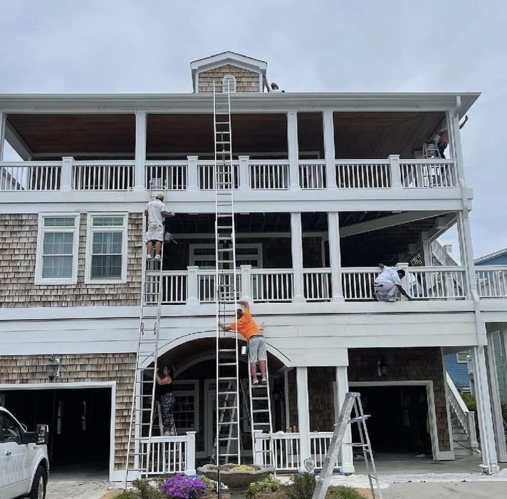 Gilmore Craft and Coat Image