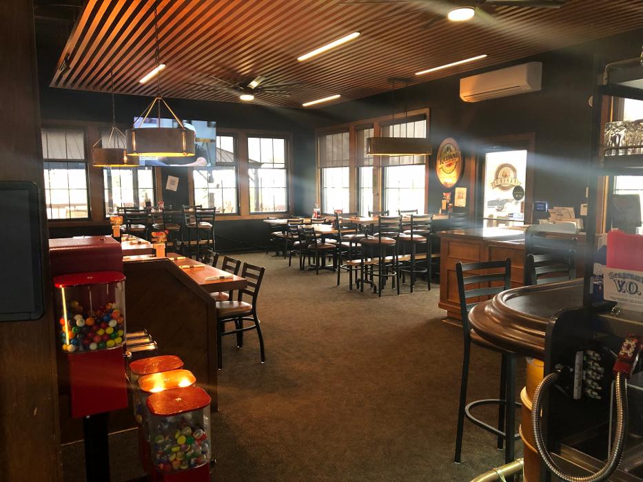 Papio's Food & Spirits Image