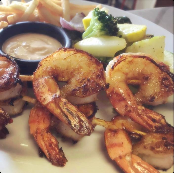 Papio's Food & Spirits Image