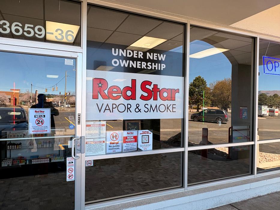 Red Star Vapor & Smoke