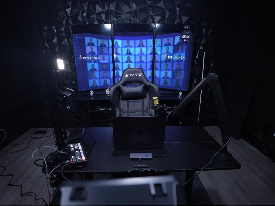 course room for youtube, long form, and video sales letter recordings.