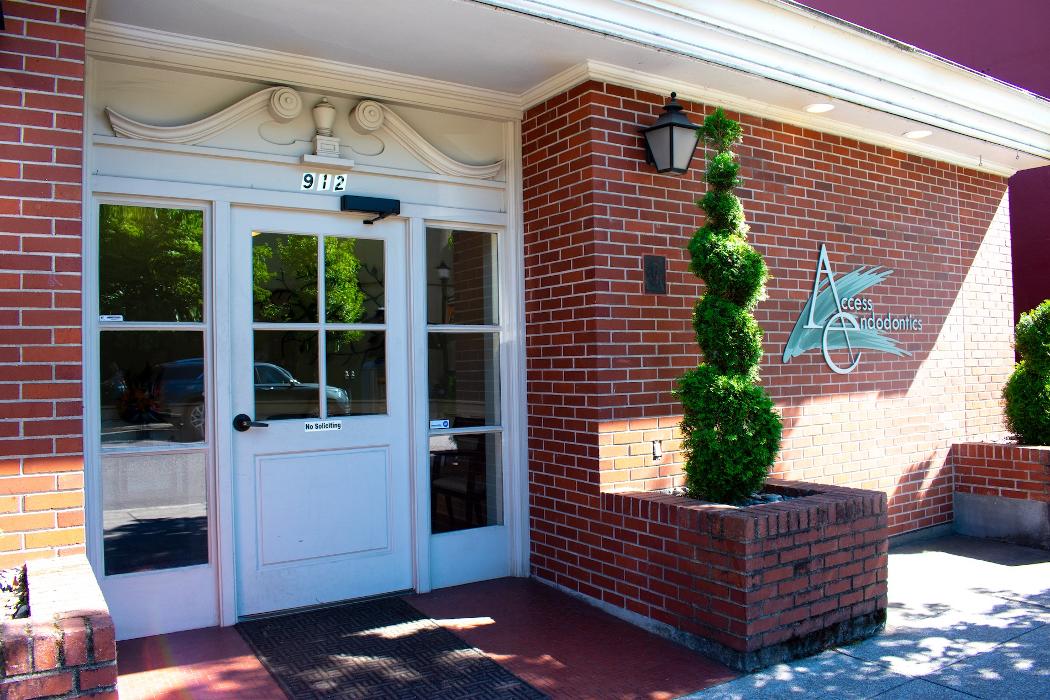 Access Endodontics Image