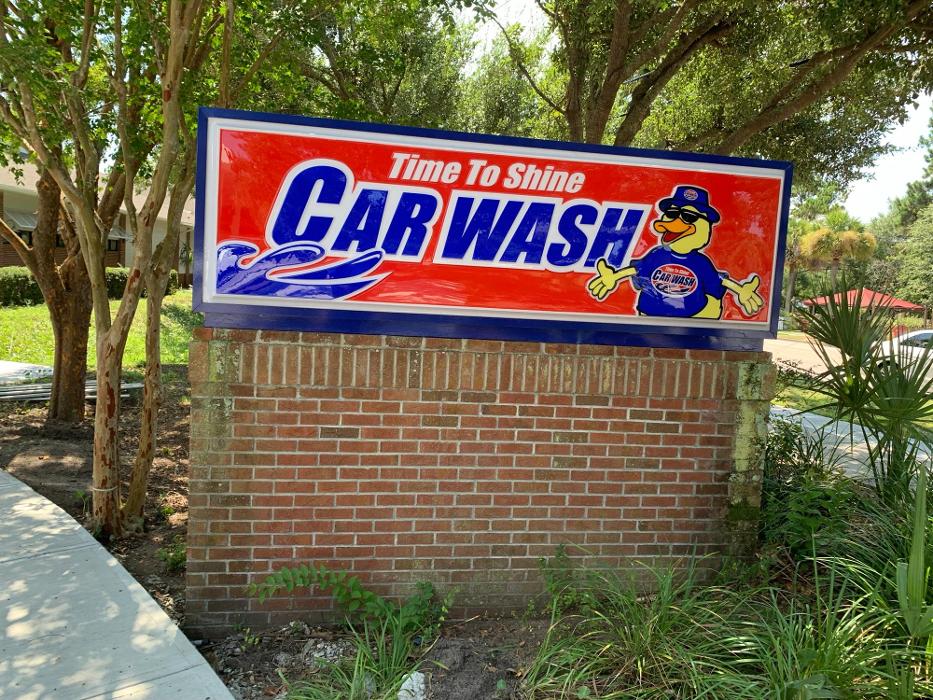 WhiteWater Express Car Wash Image