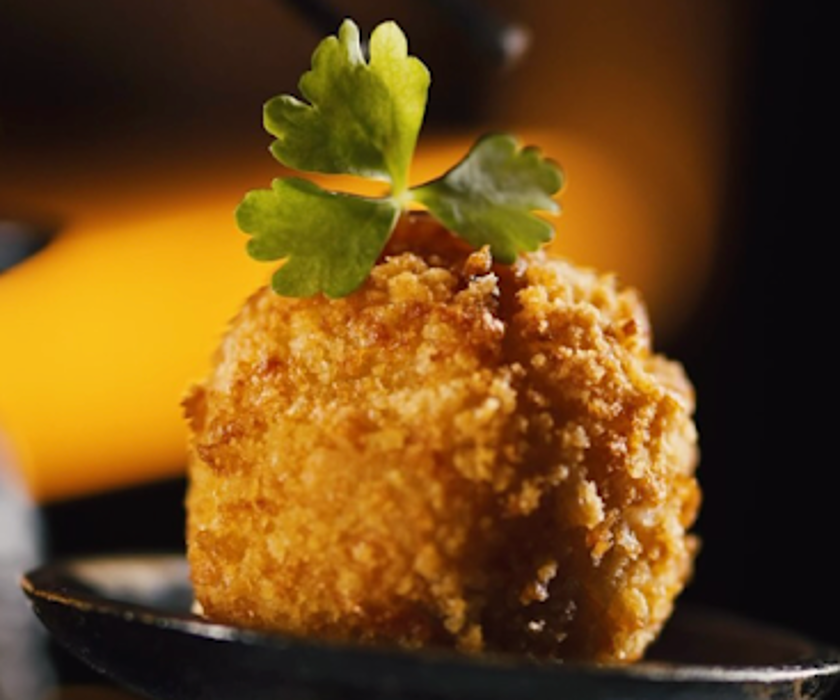 The Eye Restaurant Lounge Image