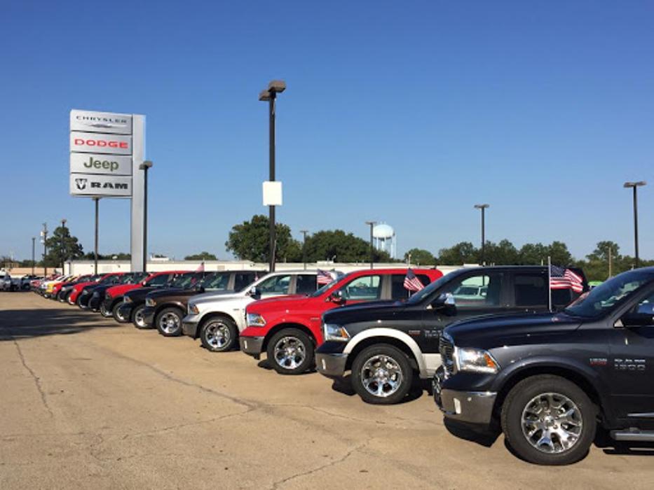 Crown Auto World Bristow - Bristow, OK