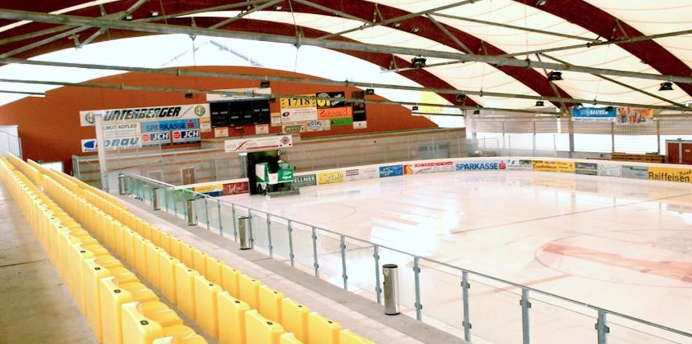 Restaurant Millenium, Sportplatz in Kundl