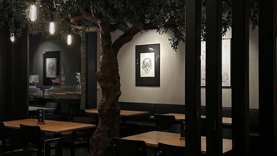 AICHAS Restaurant & Café, Bahnhofstrasse in Lenzburg