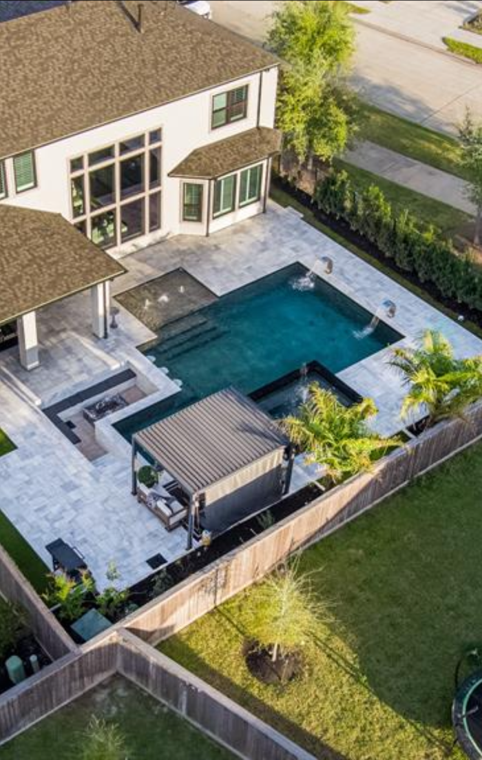 The Resort Custom Pools Logo