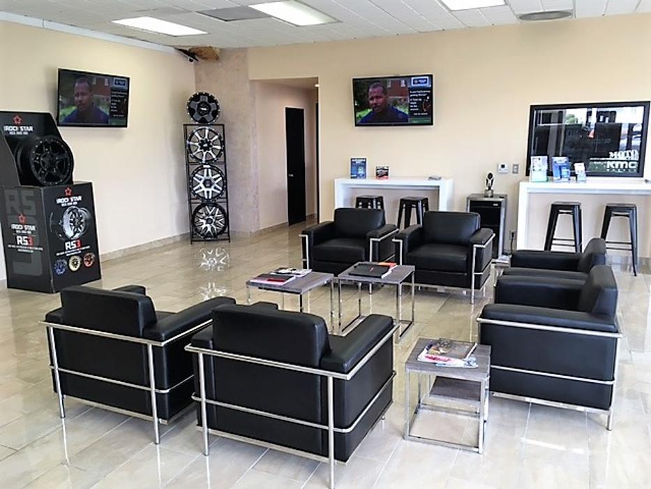 Downey Car Care Center Image