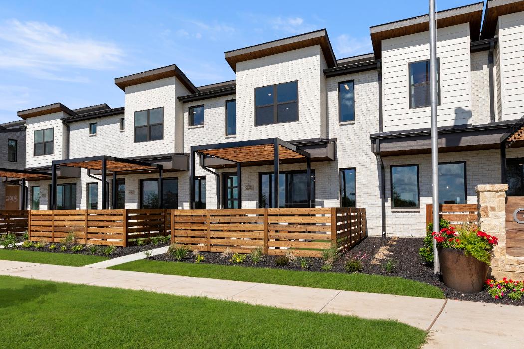 Grenadier Homes - Ten Mile Creek Townhomes Image