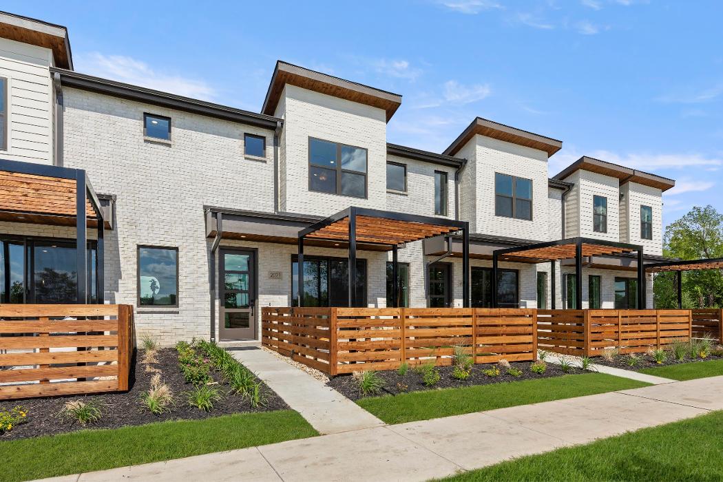 Grenadier Homes - Ten Mile Creek Townhomes Image
