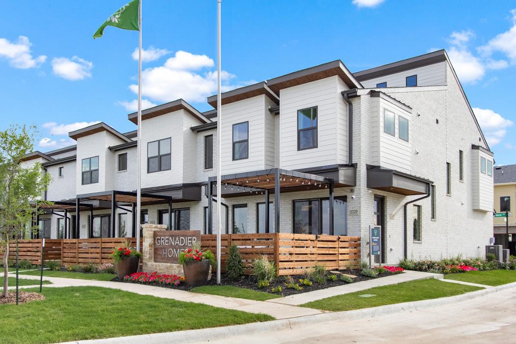 Grenadier Homes - Ten Mile Creek Townhomes Logo