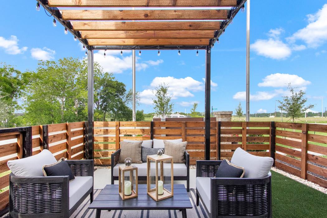 Grenadier Homes - Ten Mile Creek Townhomes Image