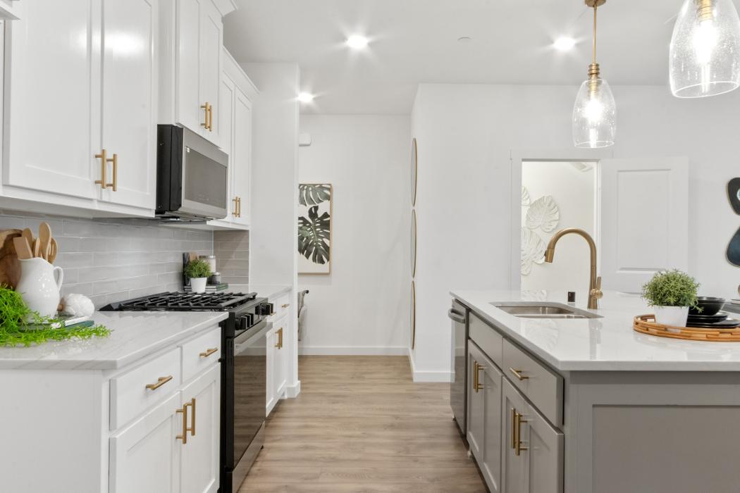 Grenadier Homes - Woodbridge Townhomes Image