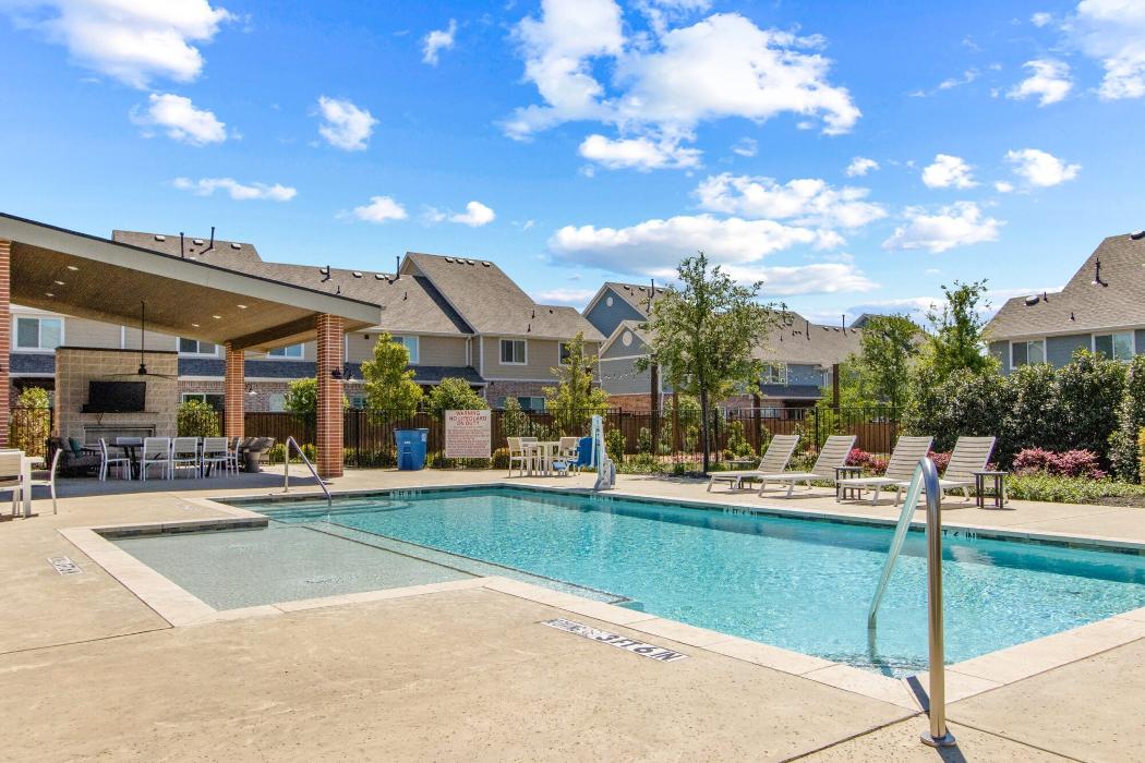 Grenadier Homes - Woodbridge Townhomes Image