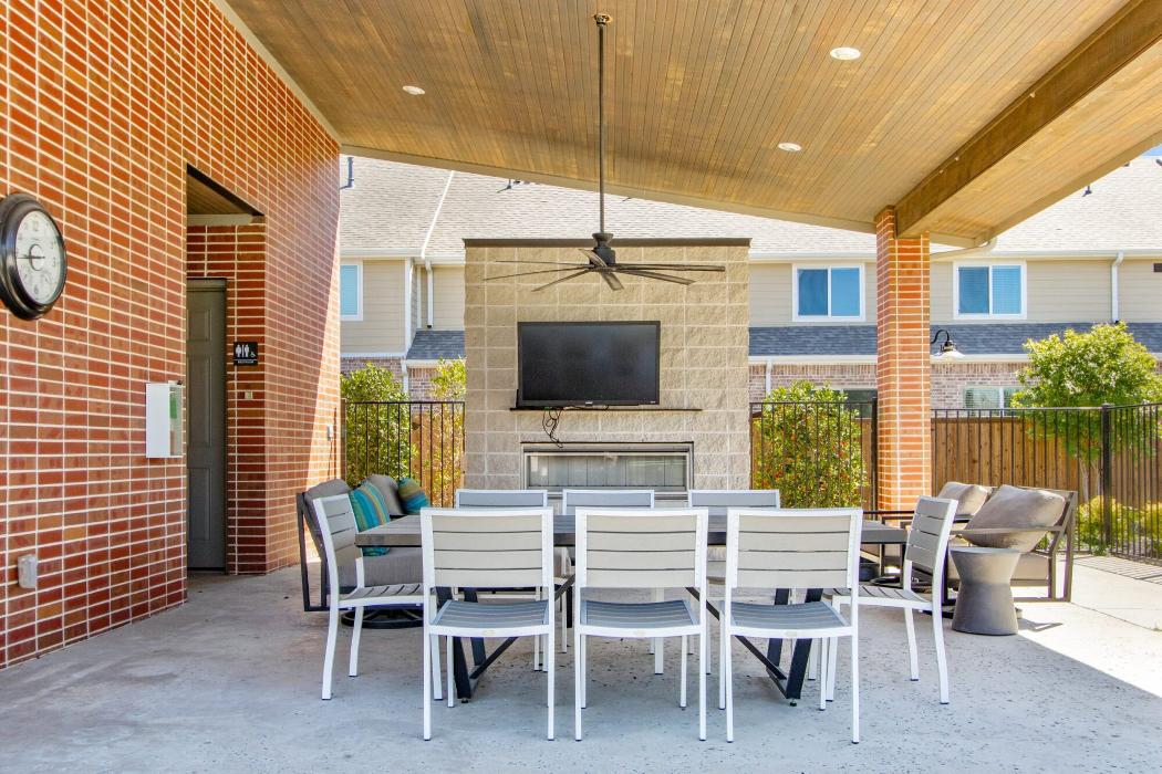 Grenadier Homes - Woodbridge Townhomes Image