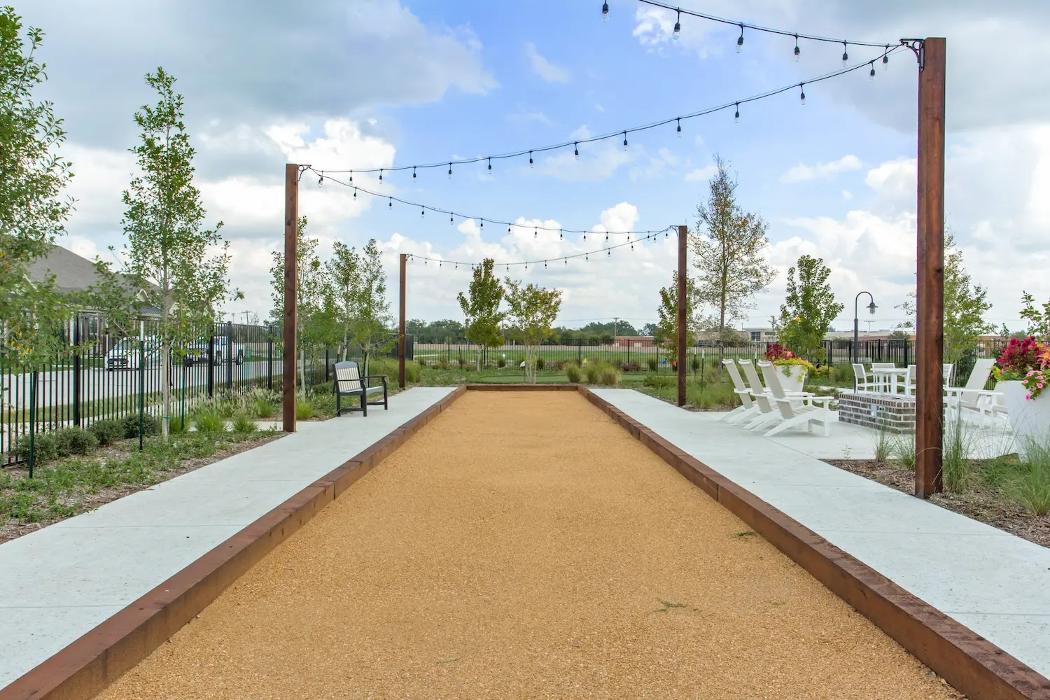 Grenadier Homes - Woodbridge Villas Image